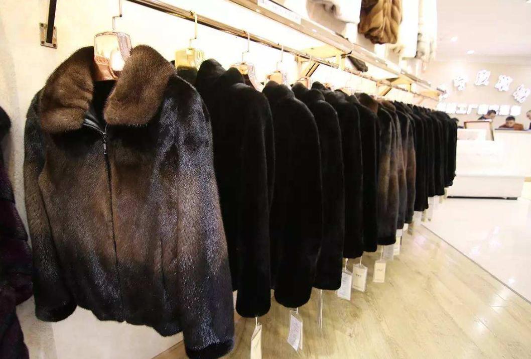 皮草生意惨淡吗,皮草行业现状及前景