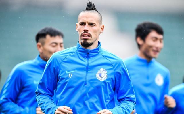 大连人vs上海上港张翀集锦,一方爆冷崔康熙