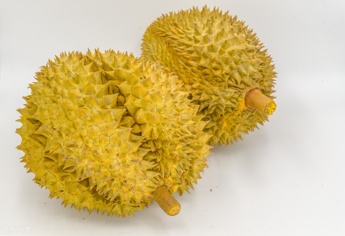 买榴莲要挑什么样的好吃,买榴莲挑裂口的还是不裂口的
