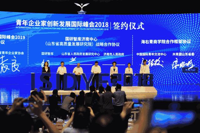 好紧张马上要和喜欢的人表白了,对已婚女人表白她很紧张