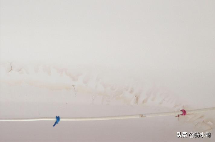 住户屋顶漏水属于物业修缮范围吗,老房子屋顶漏水多少钱一平方