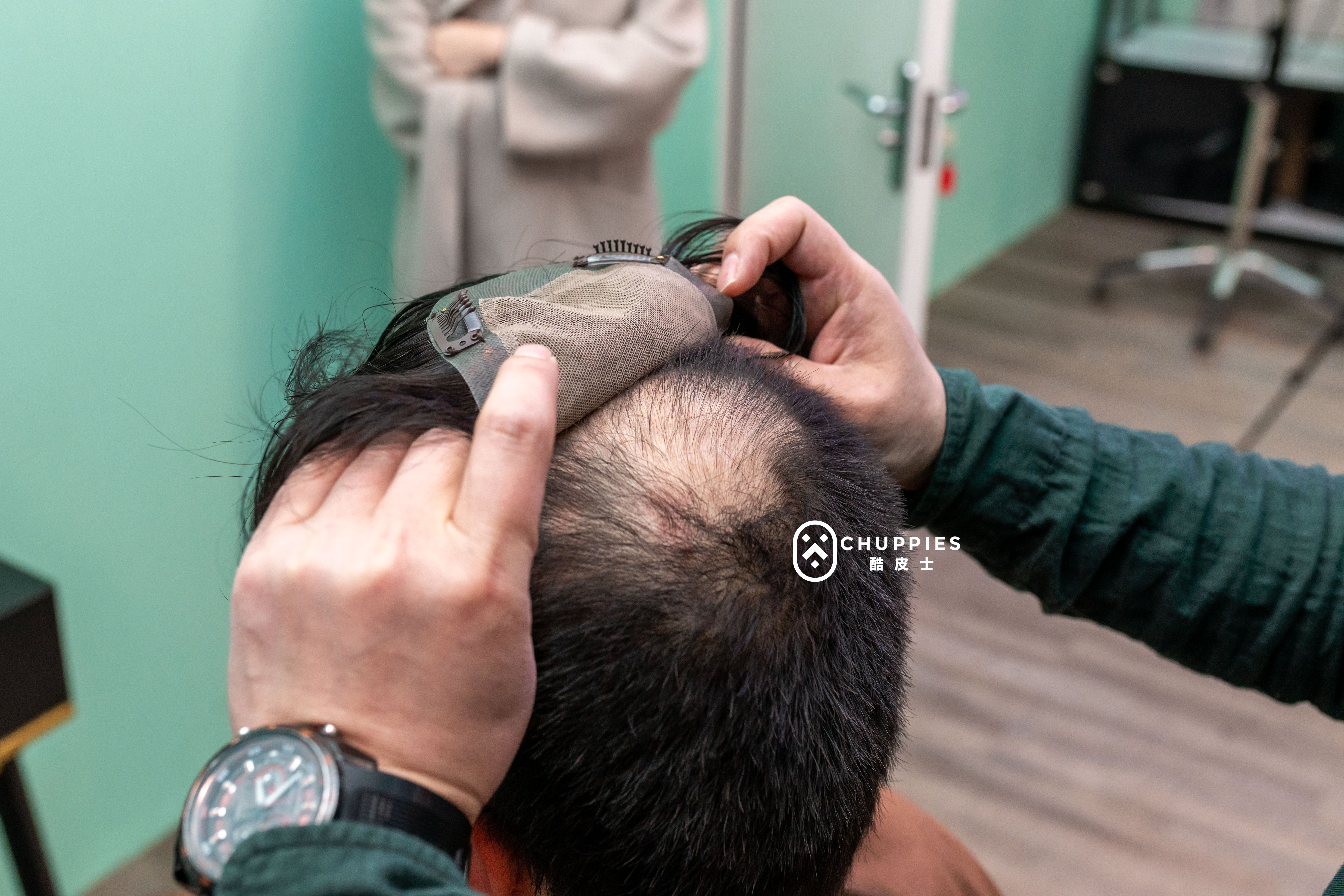 想戴假发又不想剃头发？夹式发片直接搞定！简直就是增发神器