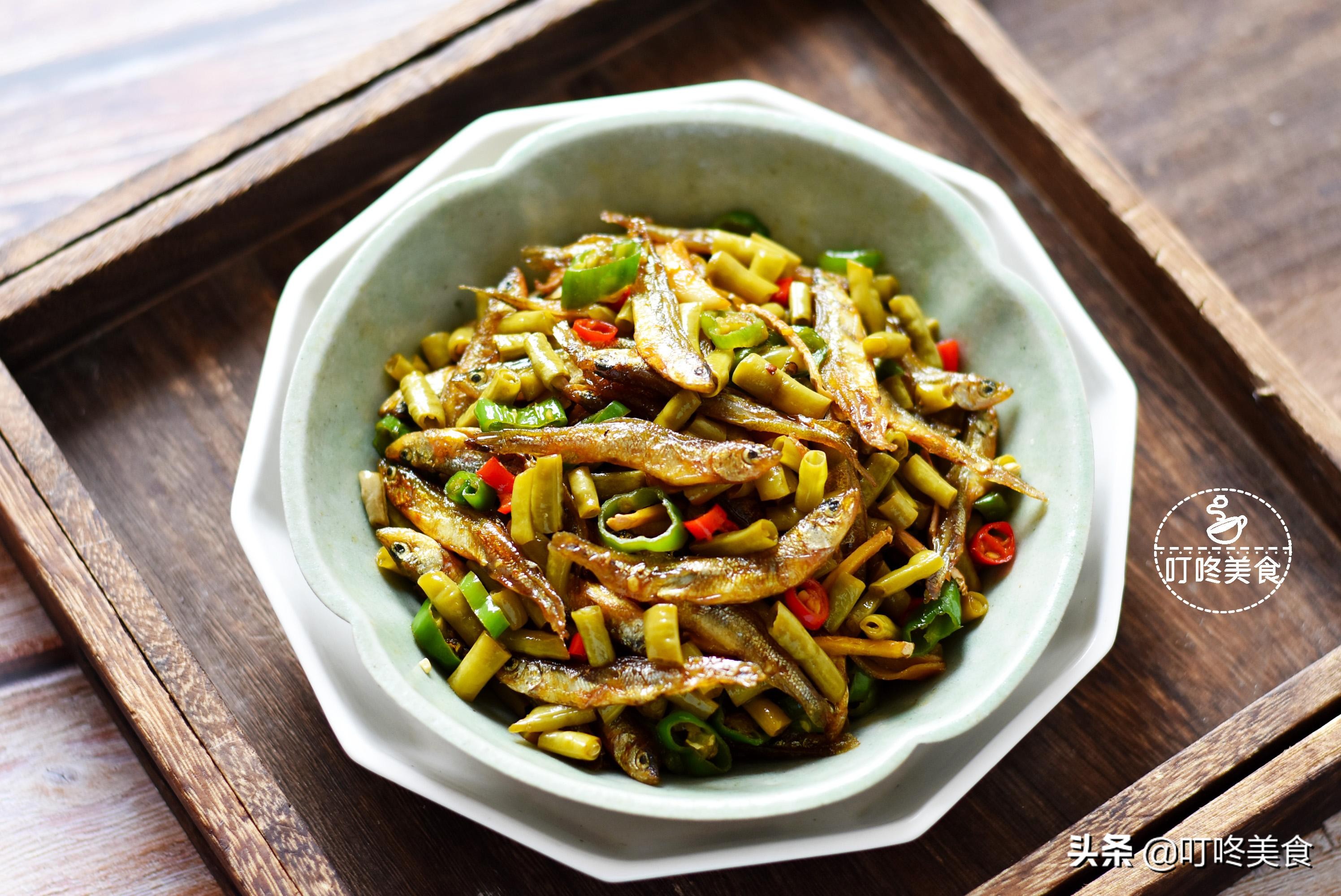 小鱼鱼干怎么炒,炒鱼干怎么热一下