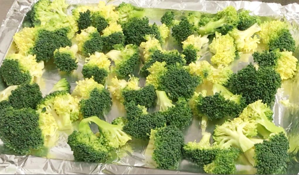 西兰花千万别只用清水洗,西兰花直接用清水洗就错了