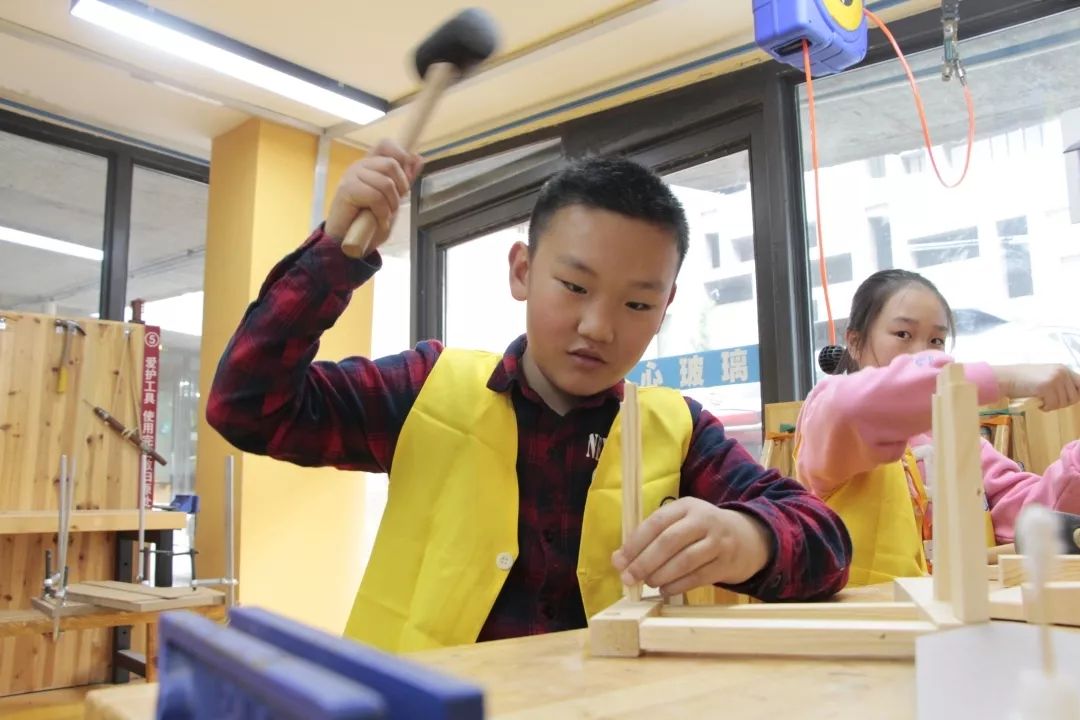 专业美院美术培训学校,高端美术特长生培训学校