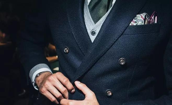 天梭美度浪琴属于什么档次的表,想买个手表不知道选什么