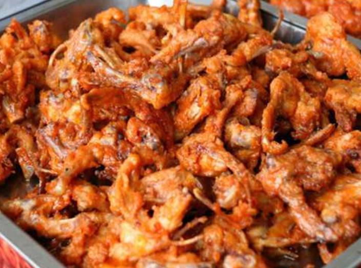 炸鸡叉骨多少钱一份,路边小吃摊的炸鸡叉骨真的好吃吗