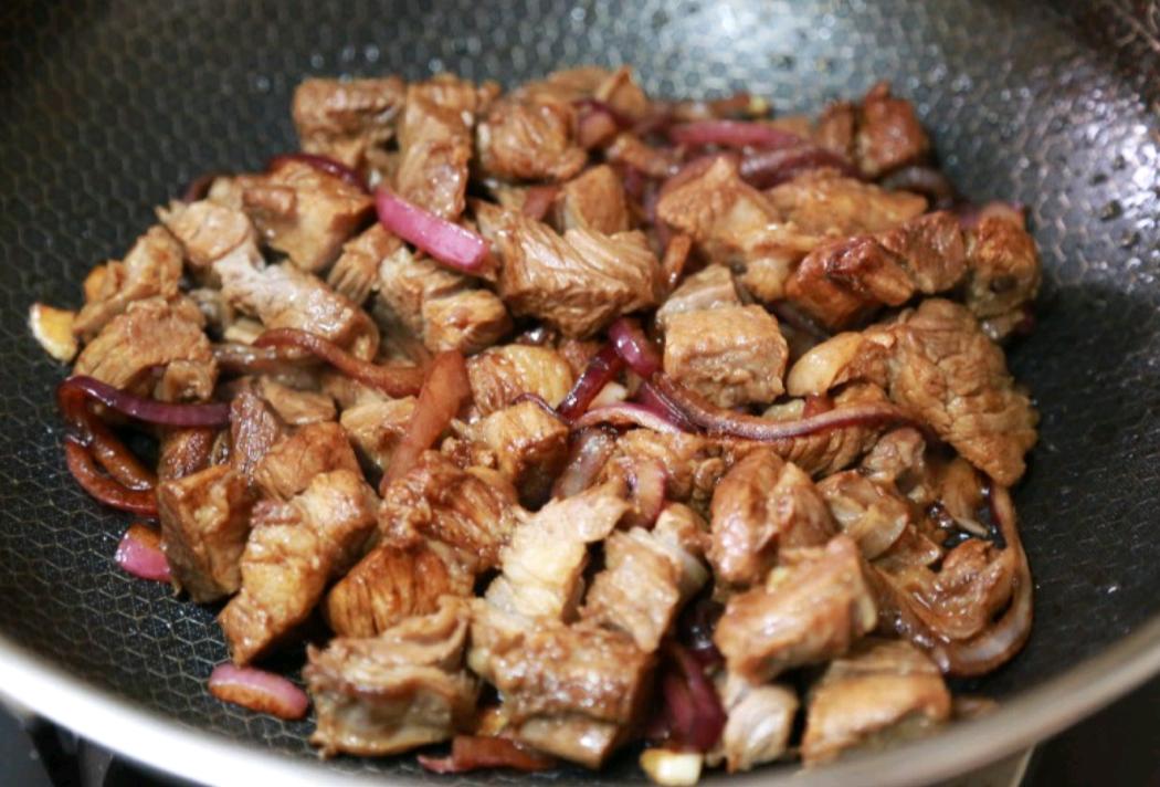 天冷了吃点啥番茄土豆炖牛肉,土豆炖牛肉西红柿的做法儿童