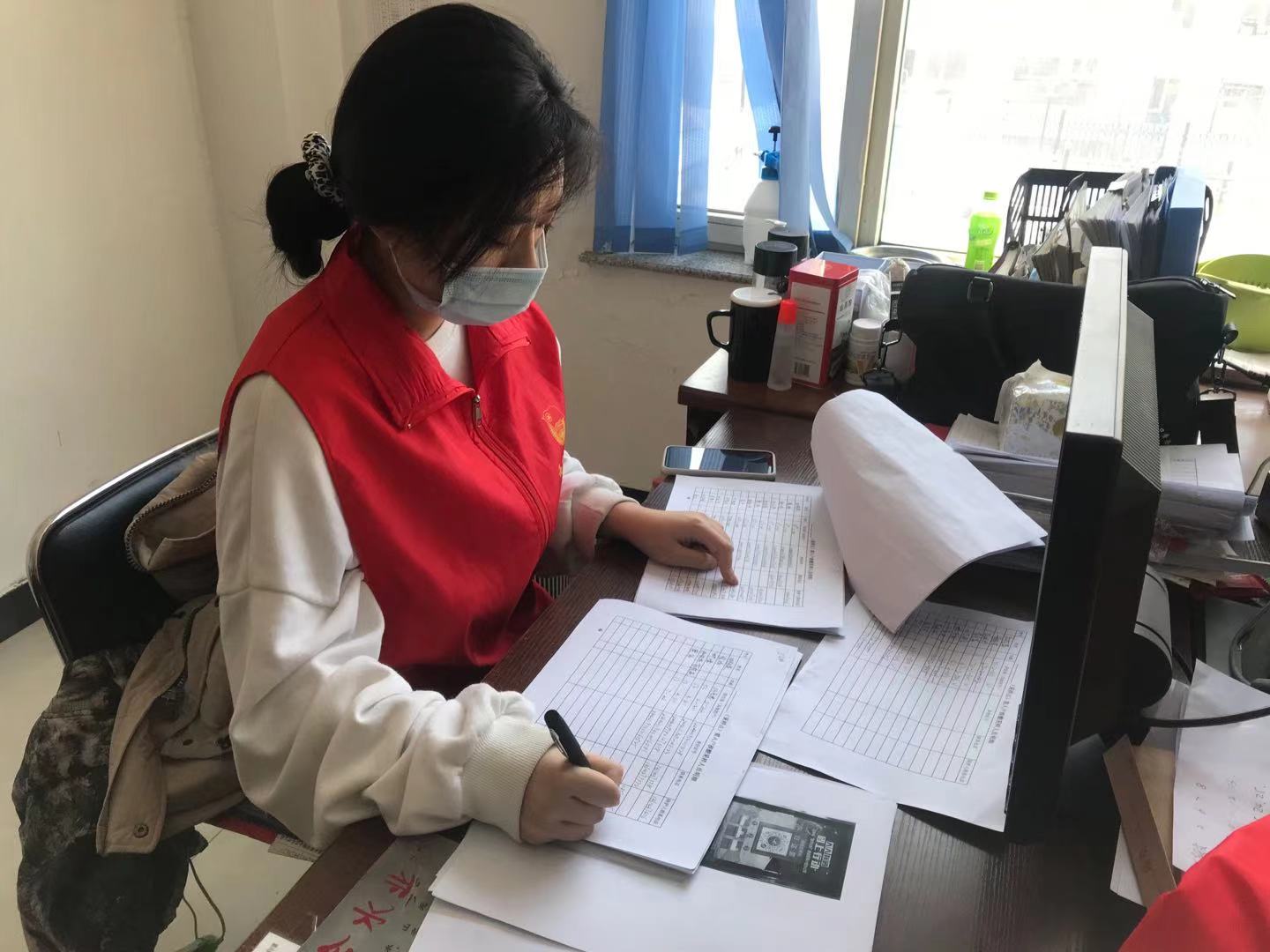 爱心志愿团队走进永电社区送温暖,传递志愿精神汇聚爱心力量