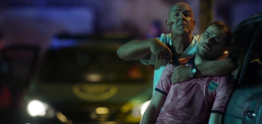 密室电影《4X4》：车主“钓鱼”偷车贼，一辆汽车变成了囚笼