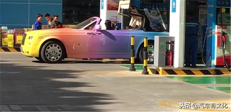 偶遇1000万劳斯莱斯幻影,亚洲第一劳斯莱斯幻影