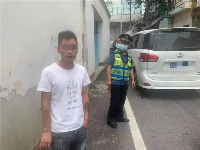 贵阳跑黑车被抓到有多少人,贵阳黑车司机强行冲关