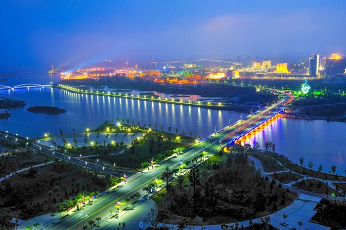 海阳市一个幸福小镇,拥有海阳北站,盛产苹果和奶牛