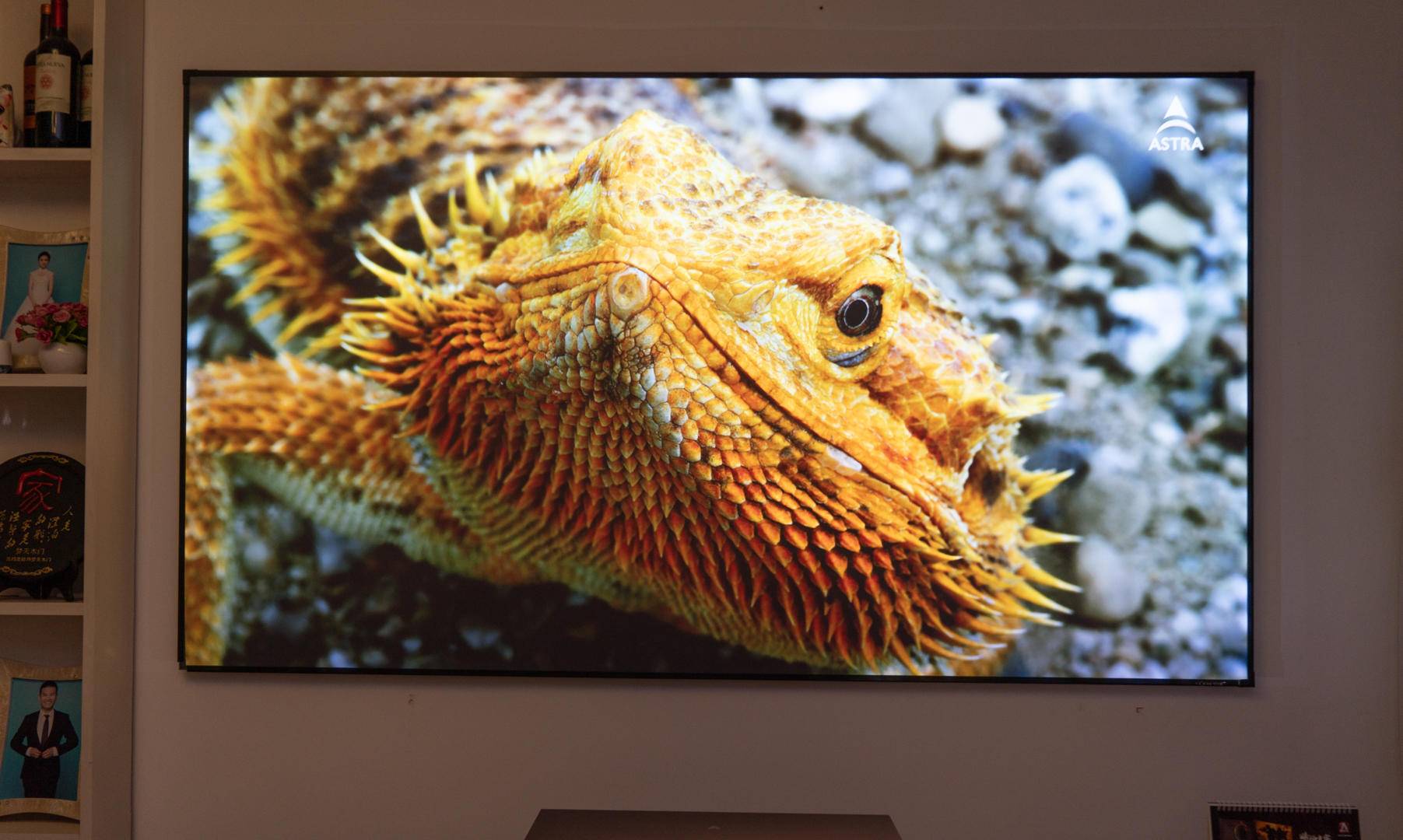 100英寸激光电视机测评,激光电视80寸和100寸差多少