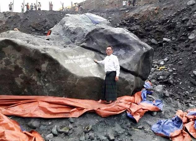 价值过亿的翡翠原石重达14.5吨,中国最大的翡翠原石几百吨