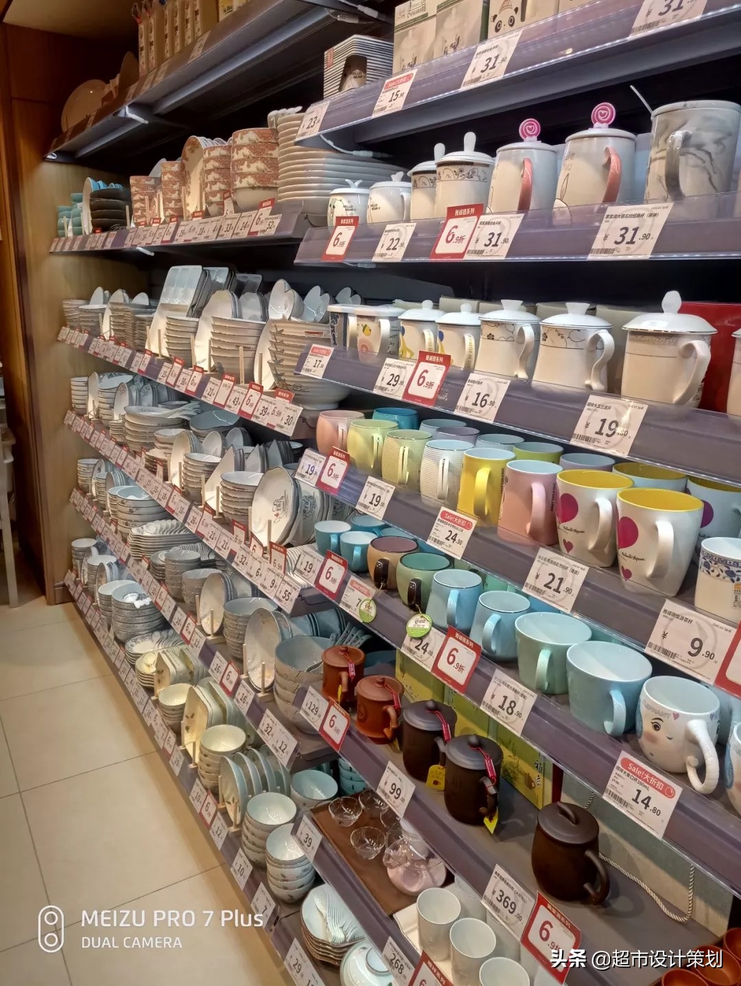 清爽、洁净，不经意间的惊艳！联家超市新开店一组陈列图片