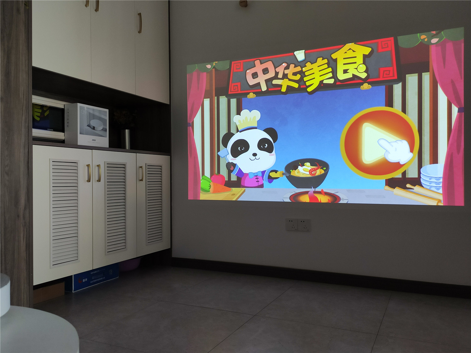 坚果g9投影仪测评,坚果g9投影80寸