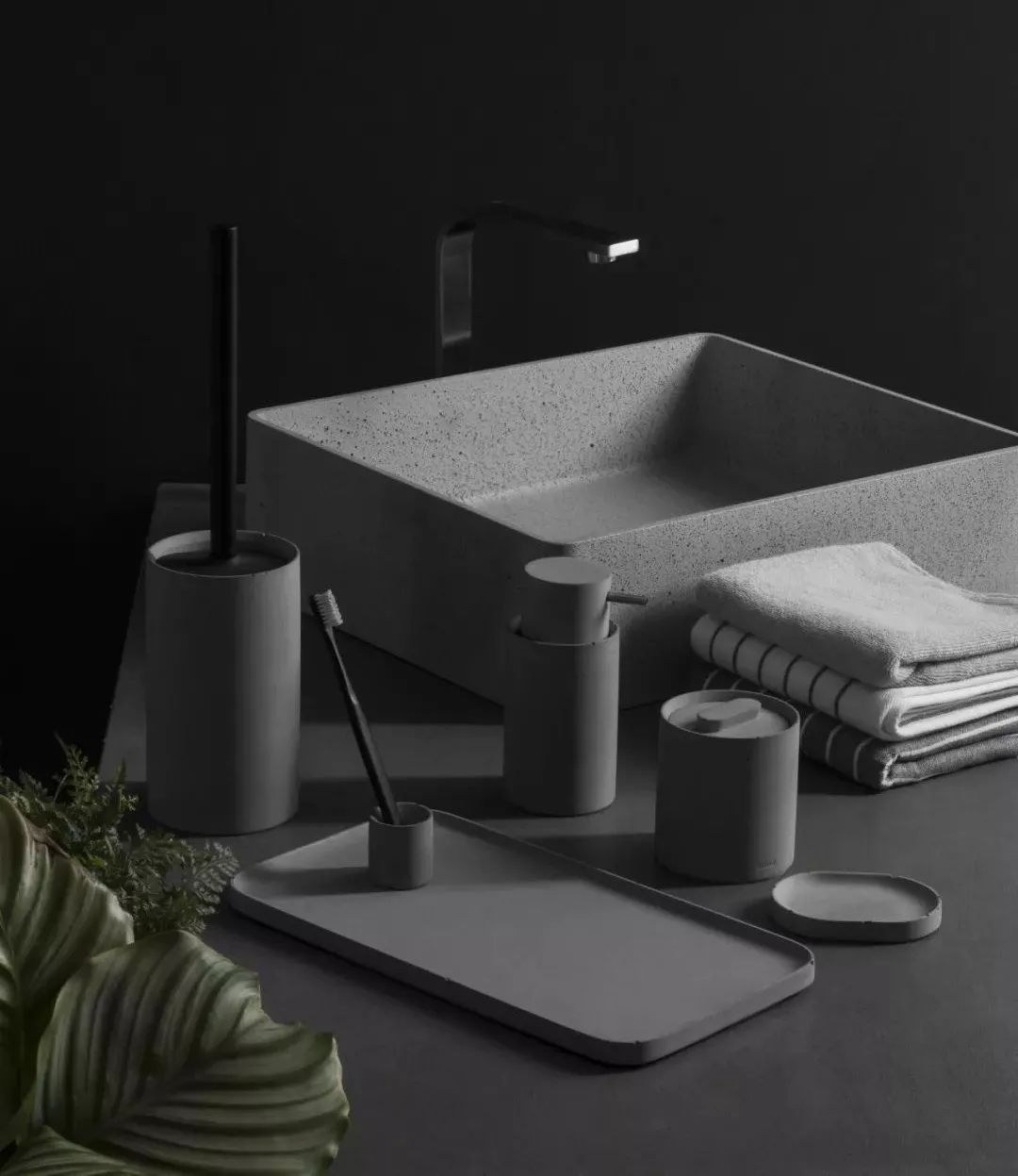 999皮炎平出口红,999皮炎平口红包装