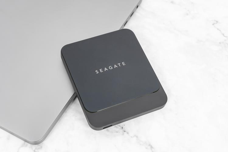 希捷酷鱼2.5英寸移动硬盘,希捷酷鱼飞翼固态硬盘评测