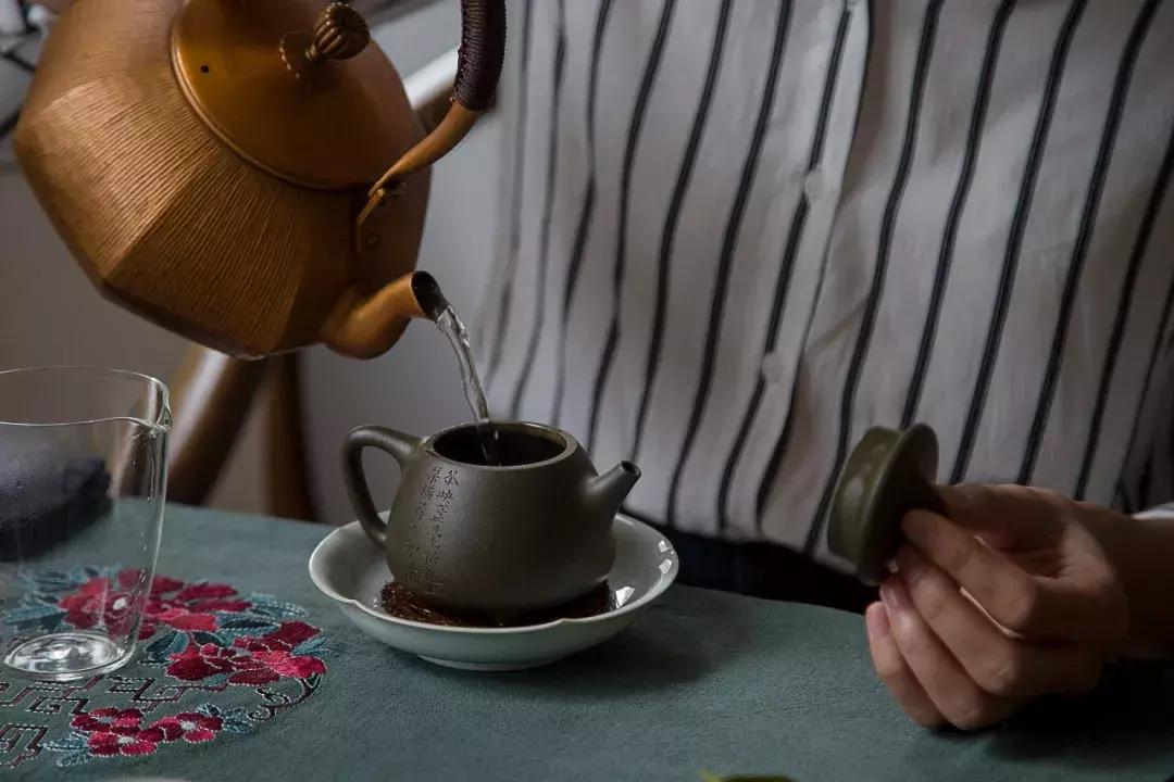 养胃的茶有哪些喝什么茶养胃最好,养胃喝什么茶最好最养胃