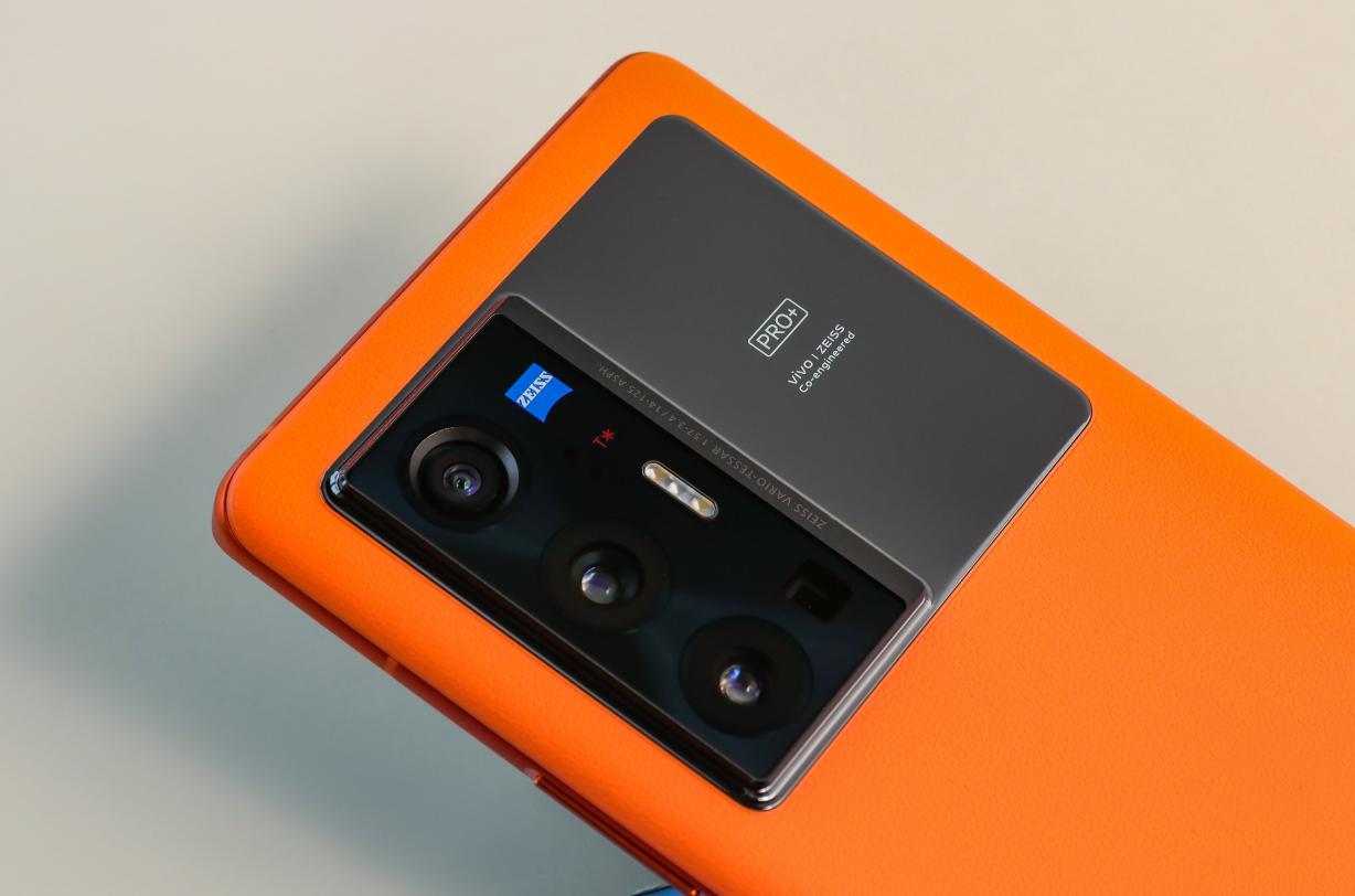 vivox70pro与iphone13pro拍照,iphone12pro和iphone13pro拍照