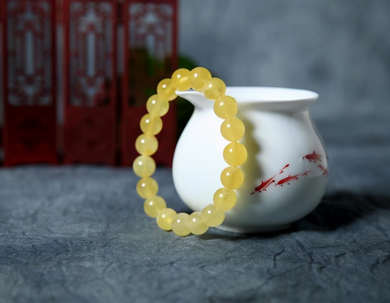 文玩蜜蜡鉴别方法,蜜蜡鉴别真假方法大揭秘