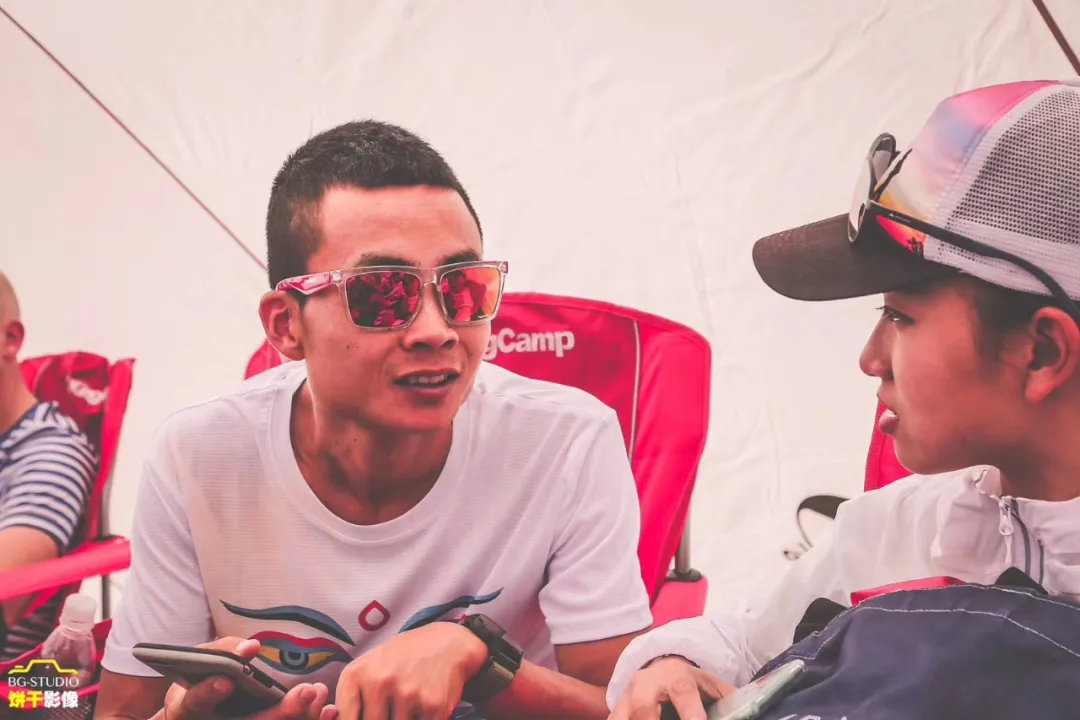 近视太阳镜解决方案,近视戴墨镜的正确方法