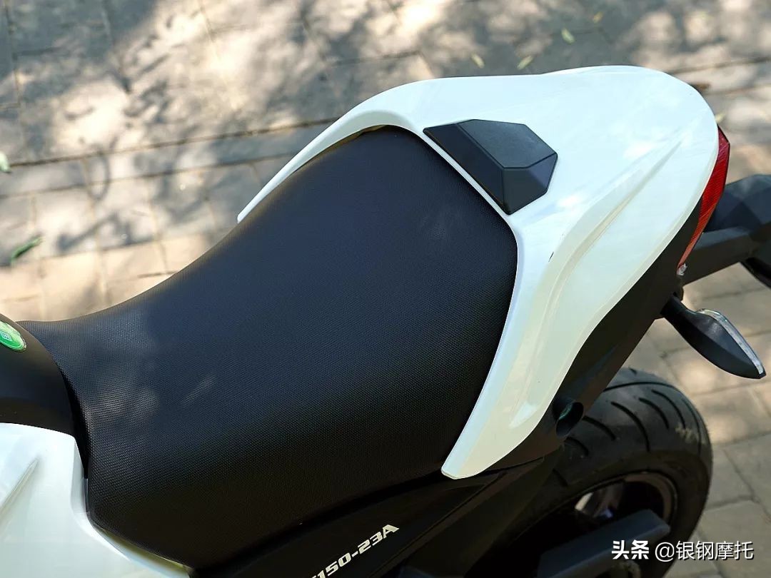 2018款银钢小怪兽125cc,银钢小怪兽yg150-23a电喷实测油耗