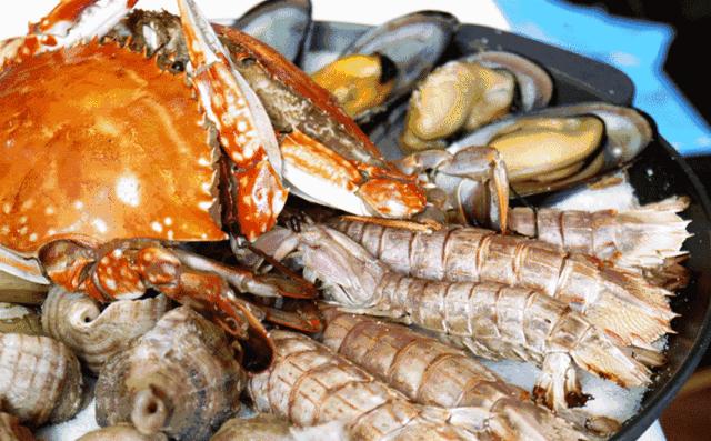 汕尾人吃海鲜,原来海边人是这样吃海螺的