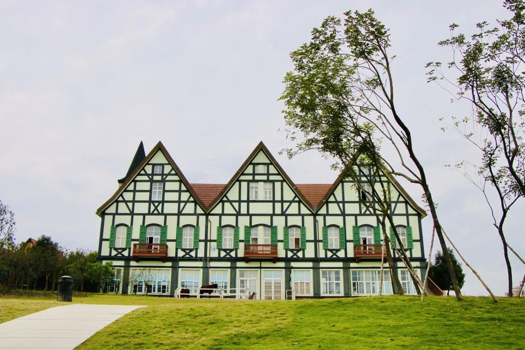 成都周边小镇最安静舒适的小镇,成都周边异域风情小镇