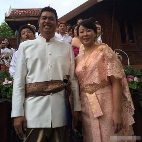 女排神话背后的艰难爱情：异地离婚、13年长跑、瘫痪相守、远嫁