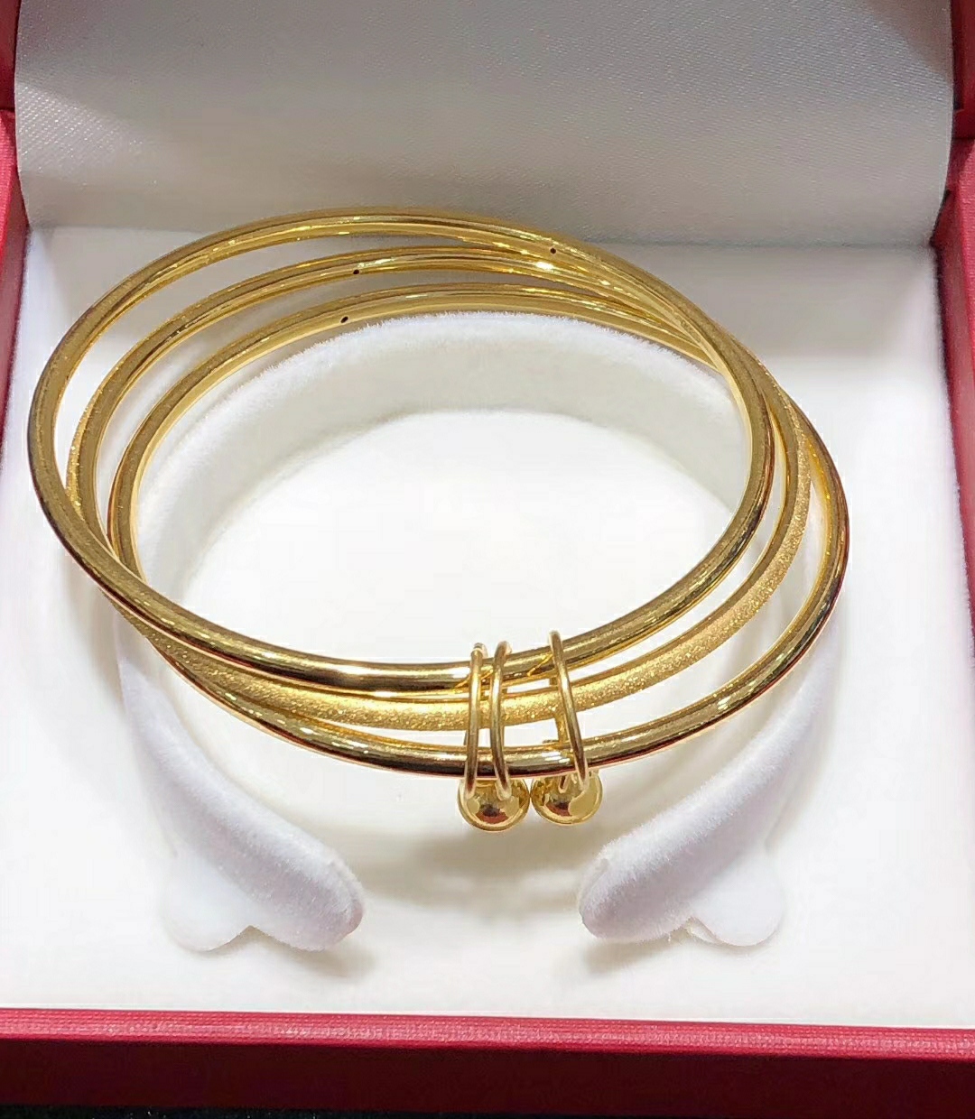 盘点十大必买的经典款黄金手镯,最适合长期佩戴的黄金手镯款式