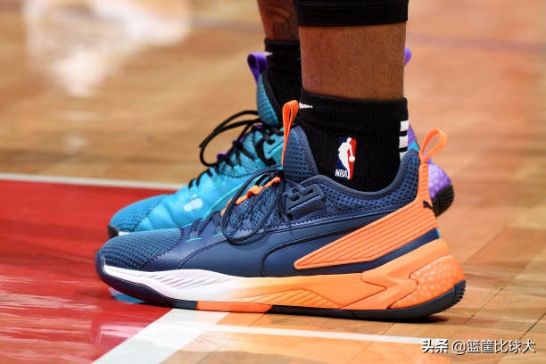 哈勒尔秀个性定制！3月12日NBA赛场球鞋赏析