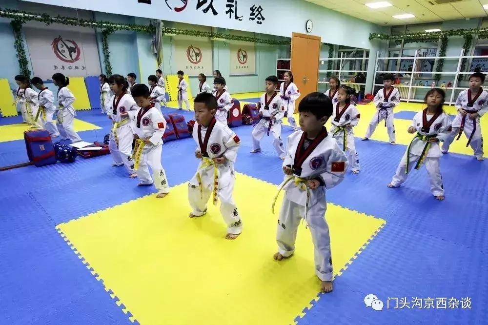 门头沟跆拳道哪个好,龙鹏跆拳道培训学校门头沟