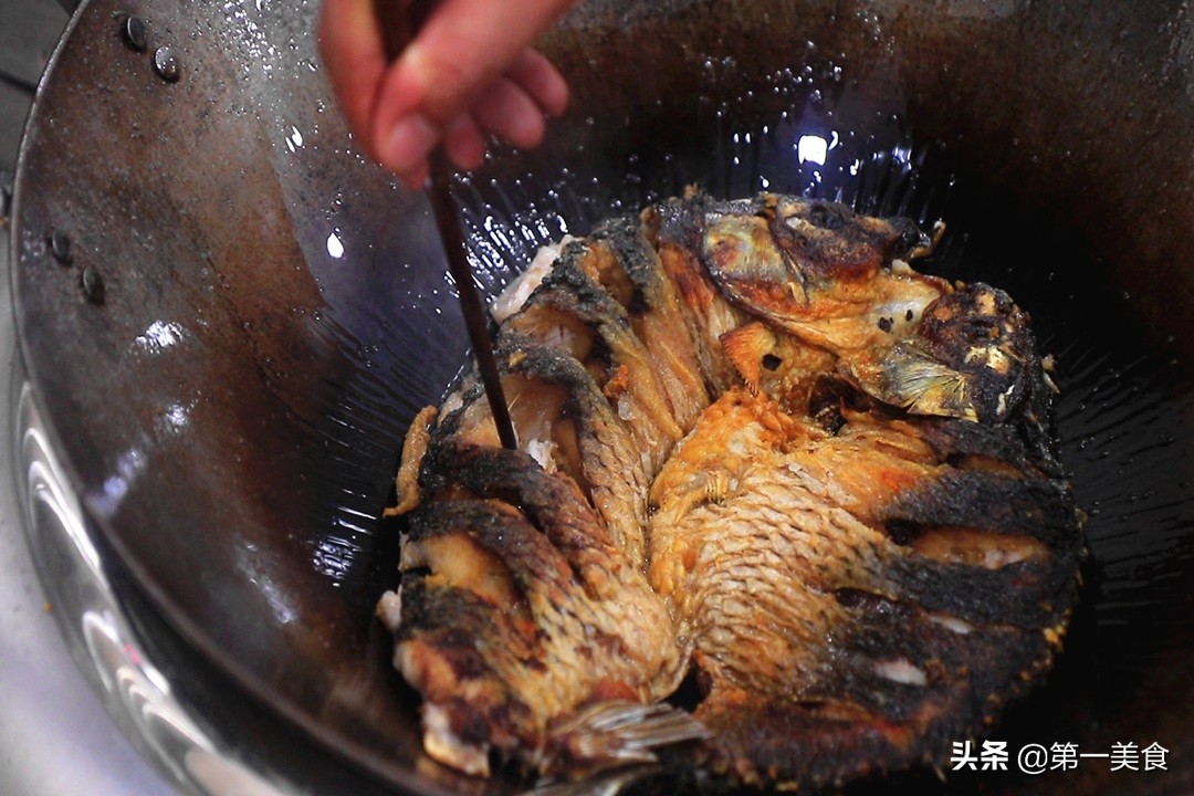 烤鱼的家常做法用烤箱怎么做烤鱼,烤鱼的做法大全不用烤箱不用锡纸