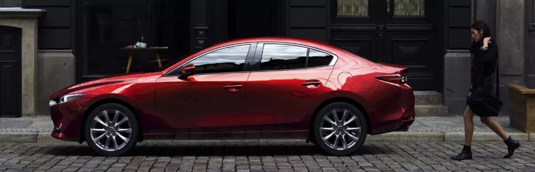 全新马自达3了解一下,全新马自达3买铂钢灰还是幻影银