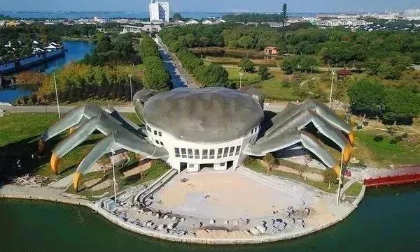 各地的奇葩标志性建筑,最丑的象形建筑