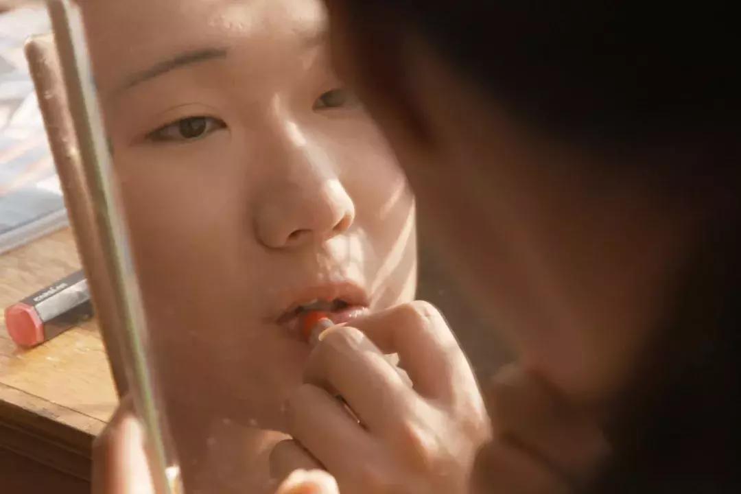 身体不能由自己做主,自己的性别不是自己决定的