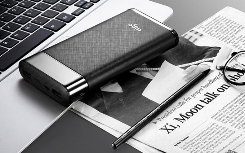 旅行神器充电宝,居家旅行必备充电神器