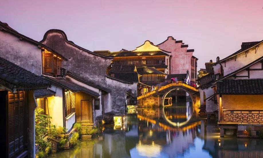 乌镇现在还值得去吗,乌镇是否值得去