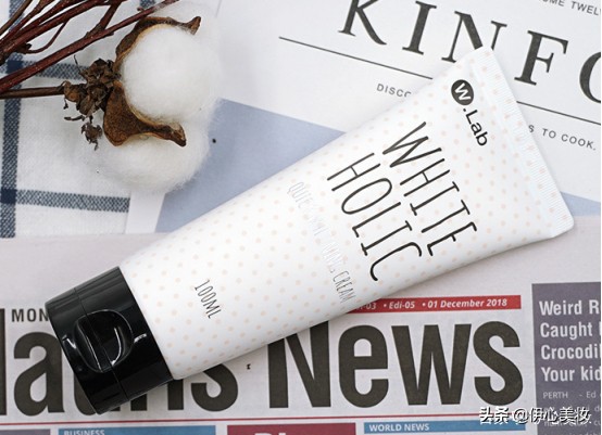 好用不显假白的素颜霜,素颜霜质地水润不假白轻松逆袭