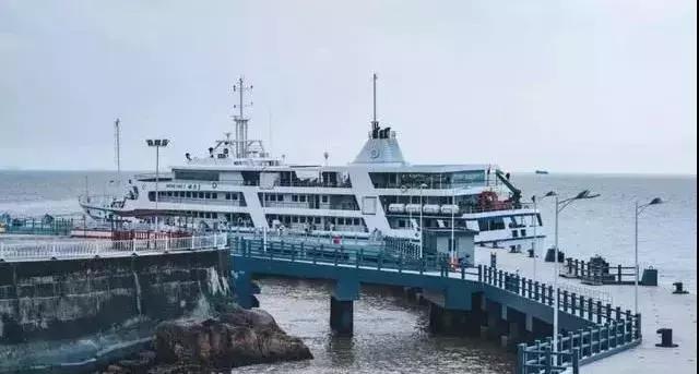 鎴戜滑鐨勮蹇嗘濡備竴鏉℃祦鍔ㄧ殑澶ф渤,绌垮煄璁板繂