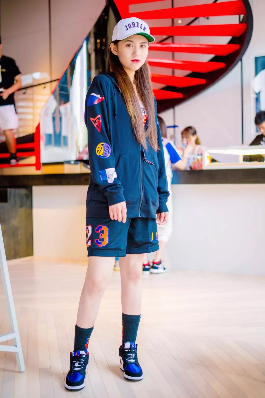 jordanaj1成都线下专卖店,探店jordan淮海体验店