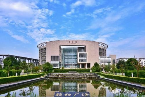 哈尔滨外国语学院就业前景怎么样,适合学小语种的外国语大学