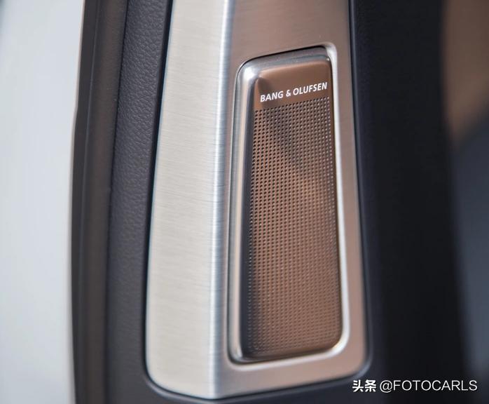 奥迪2014款a8l6.3fsiw12quattro专享型,奥迪a82006款a8l6.0w12quattro旗舰型