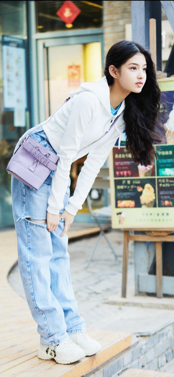 明星穿搭图片素材,明星新款服装图片大全