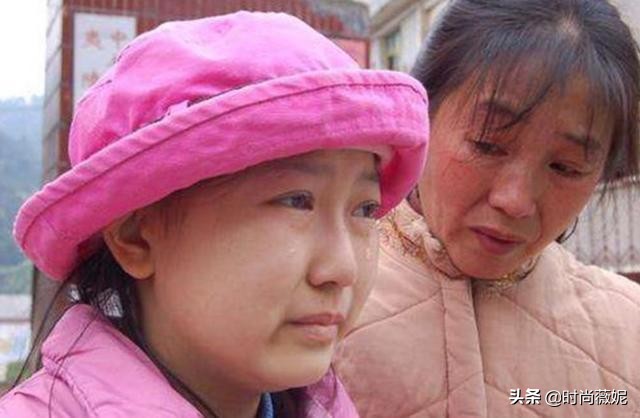 老是穿旧衣服的孩子会自卑吗,经常穿旧衣服对孩子有什么影响