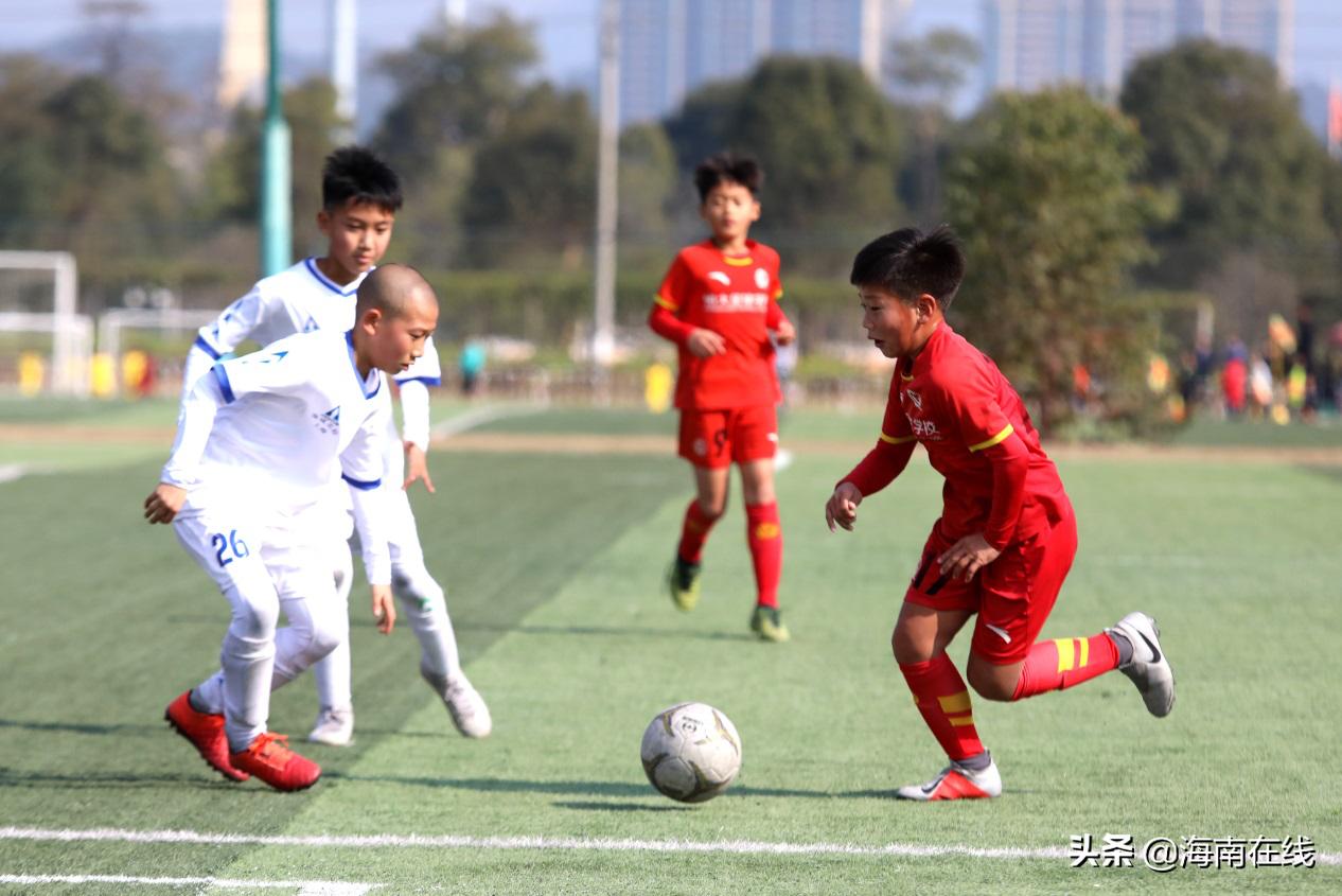 恒大足球学校招募全国冬训,恒大足校招生足球精英生