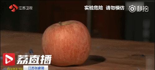 7岁女童右眼瞳孔被射穿！夏天这5种玩具再好玩，也别给孩子买