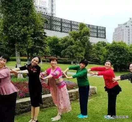 这张图看哭了多少老玩家,这几张照片看哭了无数人